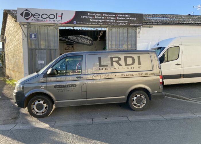 Vehicule LRDI METALLERIE